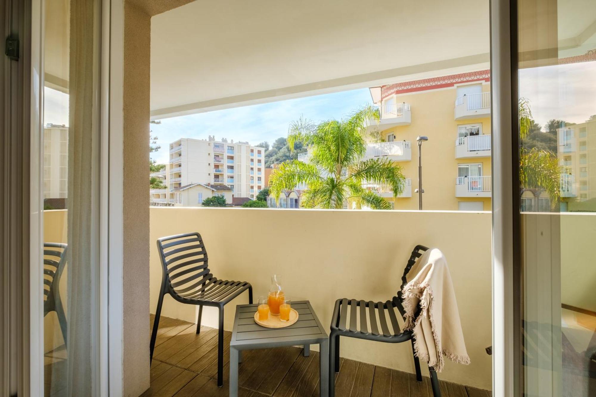 Residence Pierre & Vacances Premium Julia Augusta Roquebrune-Cap-Martin Exteriör bild